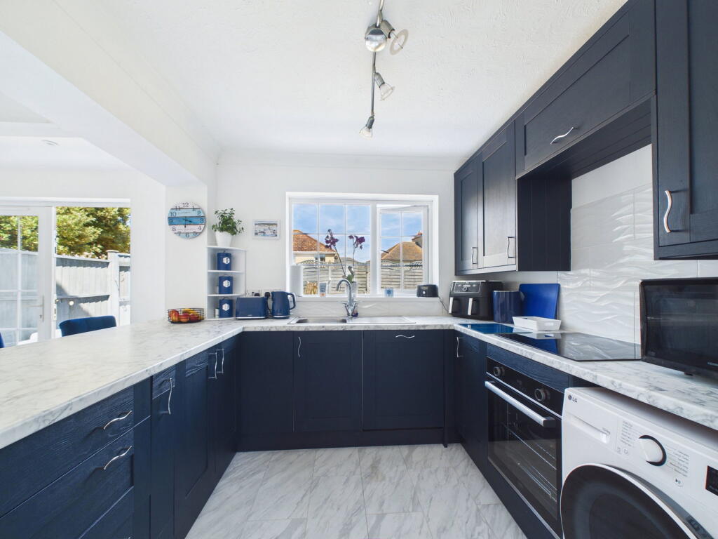 House in Torquay - More