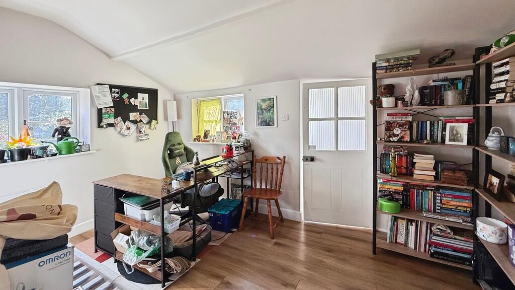 Additional image 8 of Temple, Corsley