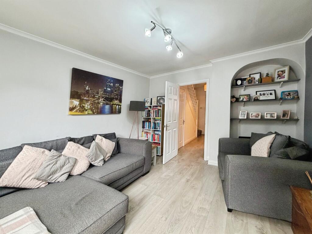 House in Stratford-on-Avon, Quinton CP - More