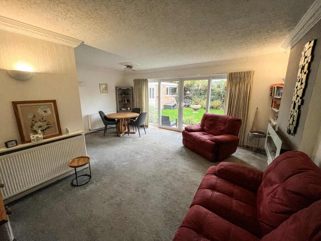 Frampton Avenue, Leicester, Leicestershire, LE3 photo 2