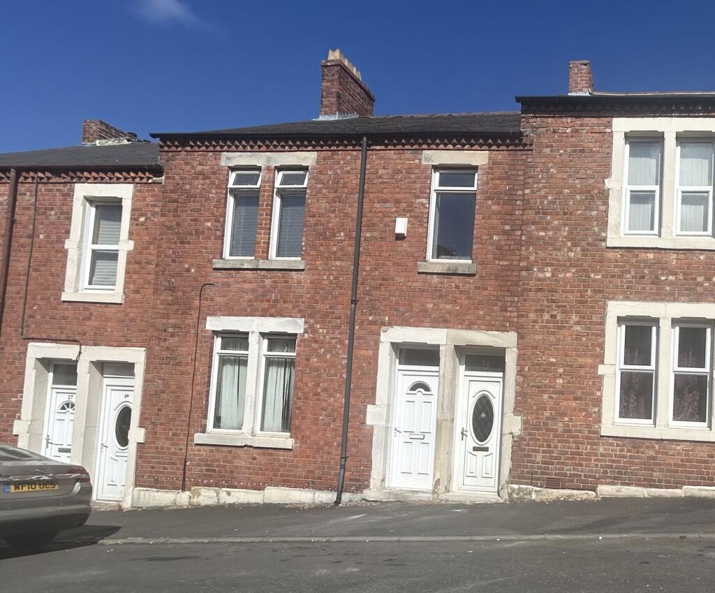 Main image of property: Park Terrace, Swalwell, Newcastle upon Tyne, Tyne and Wear, NE16 3BU