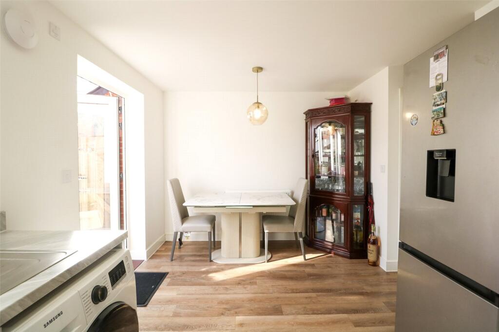 House in Folkestone, St Martin's Plain, Hornstreet - View 5