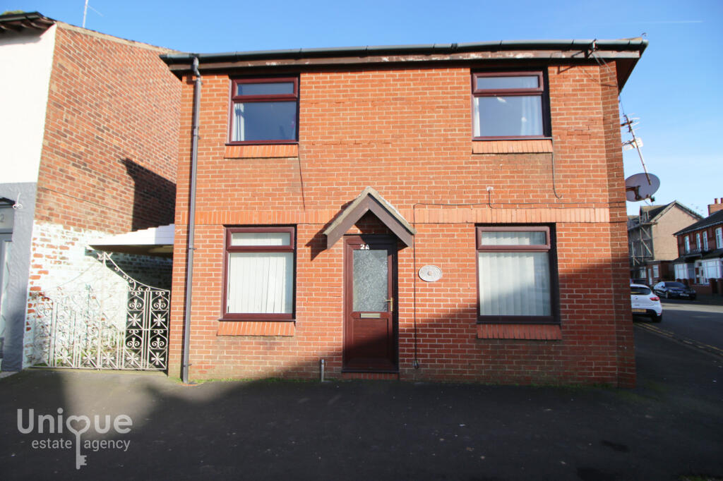 Lower Lune Street,  Fleetwood, FY7 photo 2
