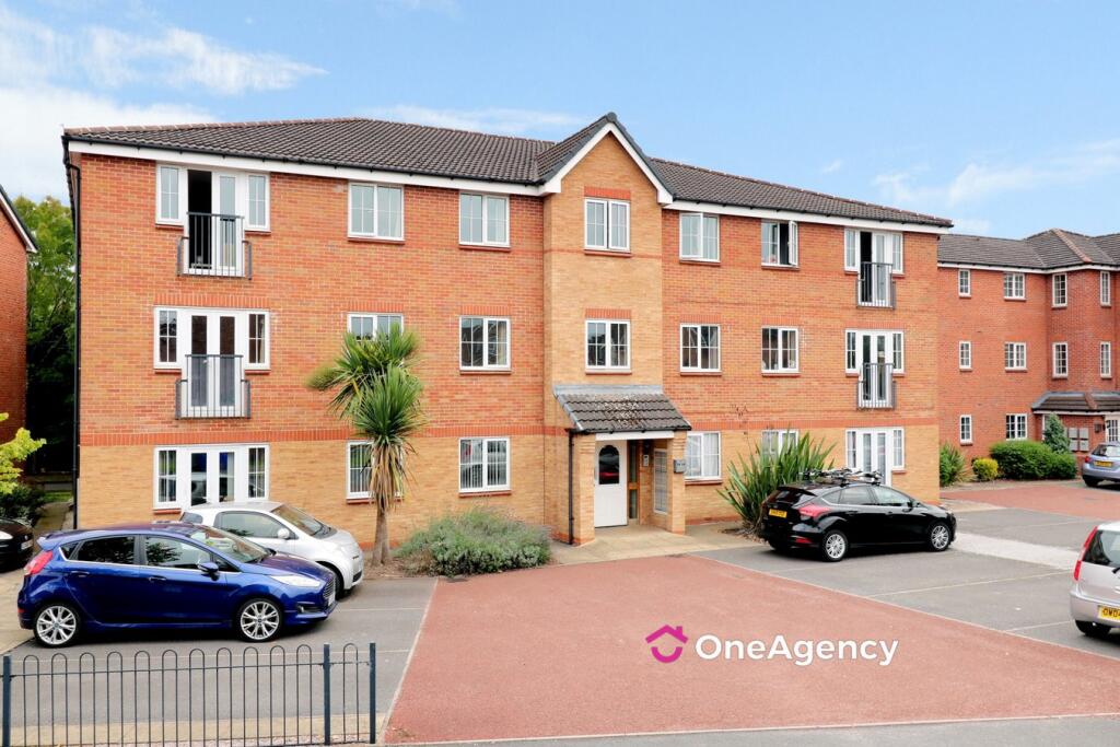 2-bed flat on Trent Bridge Close, Stoke-on-Trent, ST4, £130,000