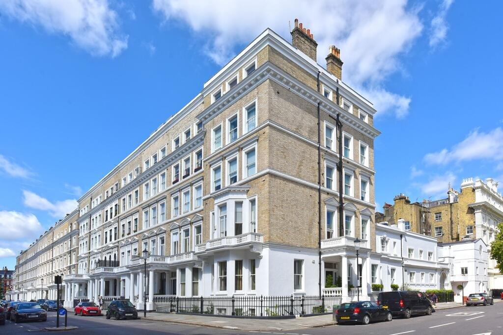 Apartment in London - More