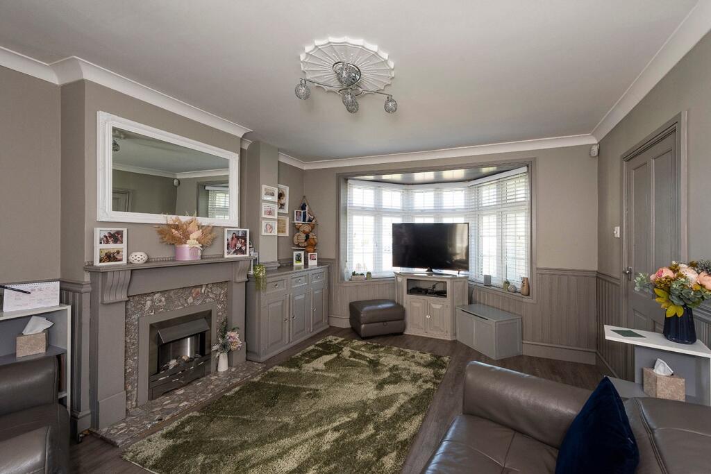 Woodcroft, New Eltham, London, SE9 photo 2