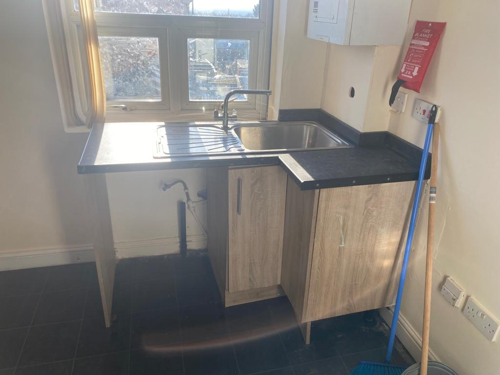 Main image of property: F2, 430-432 Park Road, Oldham, Lancashire, OL8