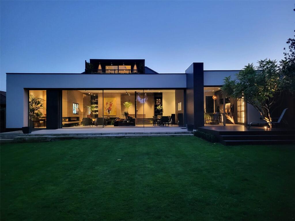 Main image of property: Manor Road, Potters Bar, Hertfordshire, EN6