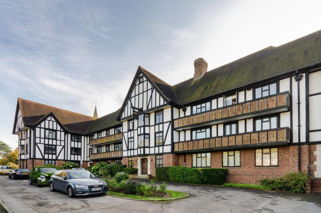 Main image of property: Queens Close, Lammas Lane, Esher, Surrey, KT10.