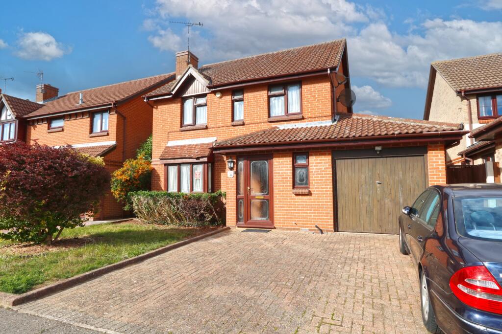 4-bed detached on Homestead Gardens, Hadleigh, Essex, £500,000
