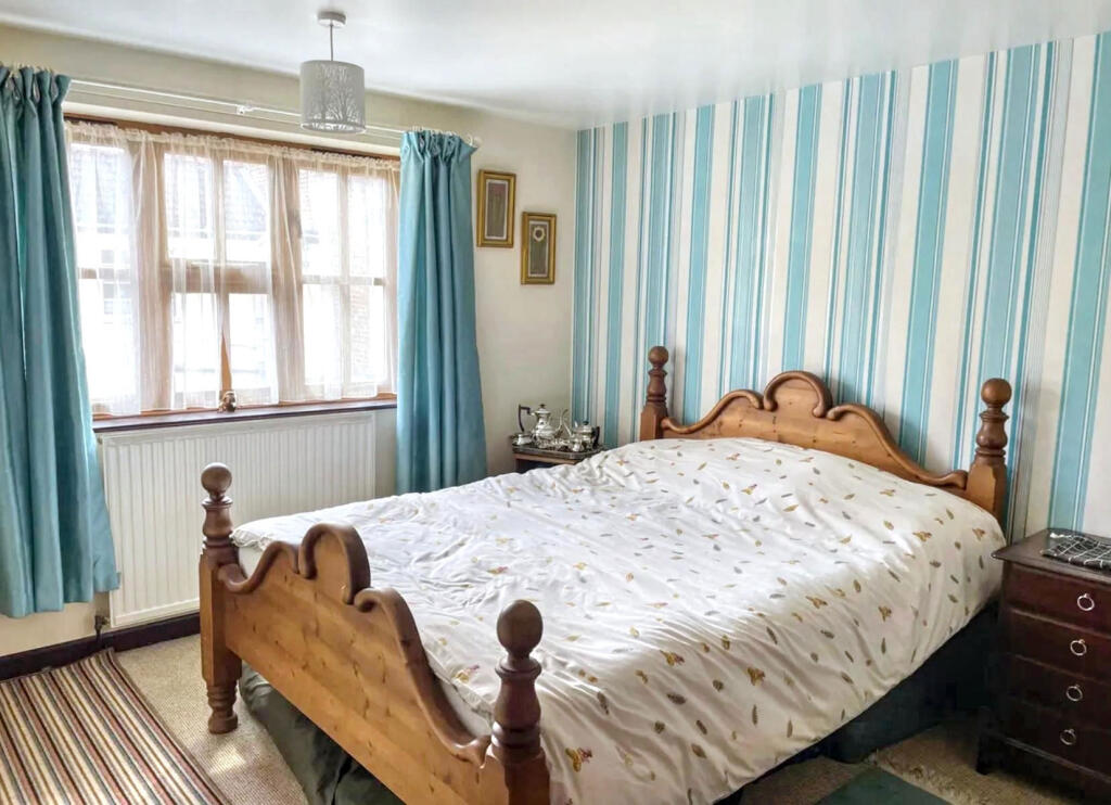 House in Rotherham, South Yorkshire - More