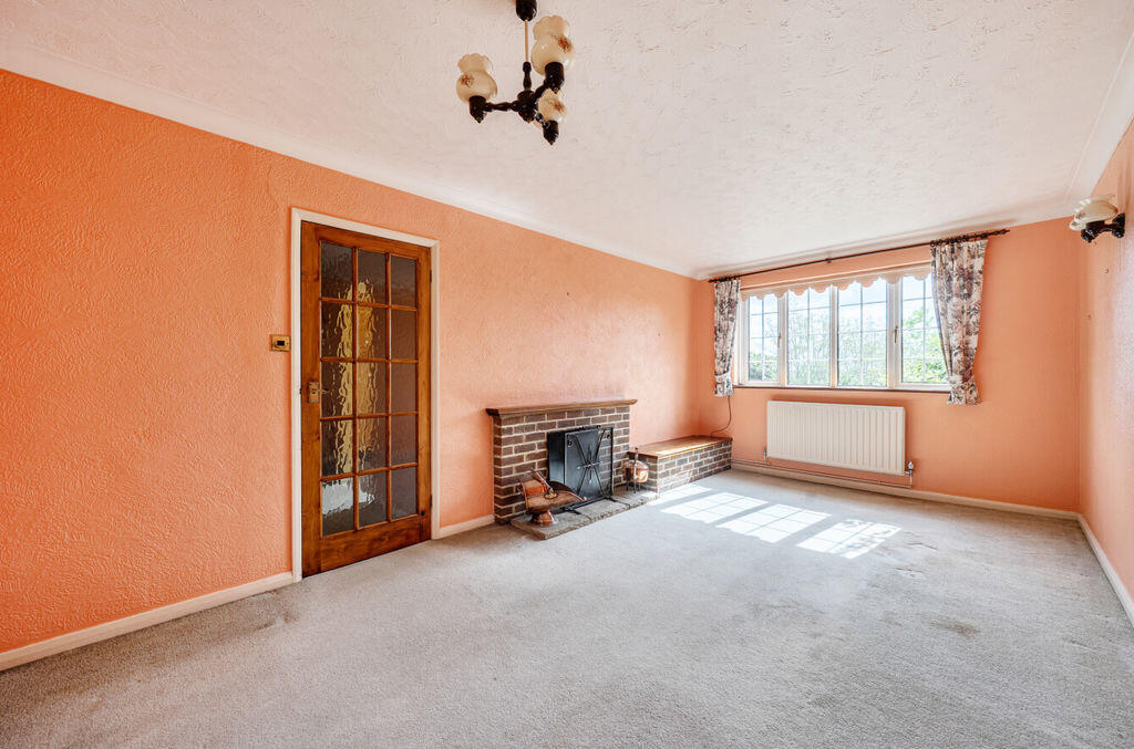 House in Tonbridge - More