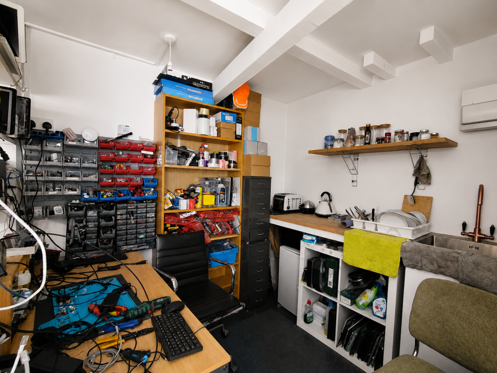 Bitpos Ltd, The Barn, Teddington, Middlesex, TW11 photo 3