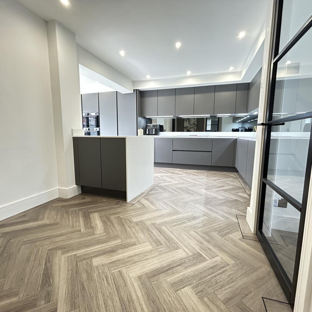 House in Preston - View 4