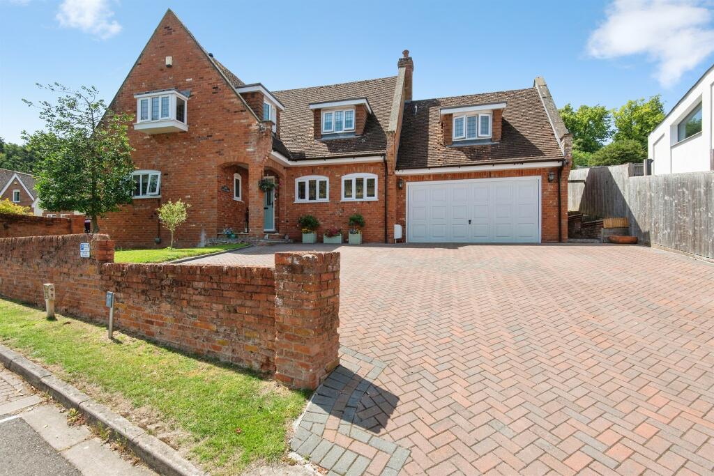 Main image of property: Garden Lane, Royston