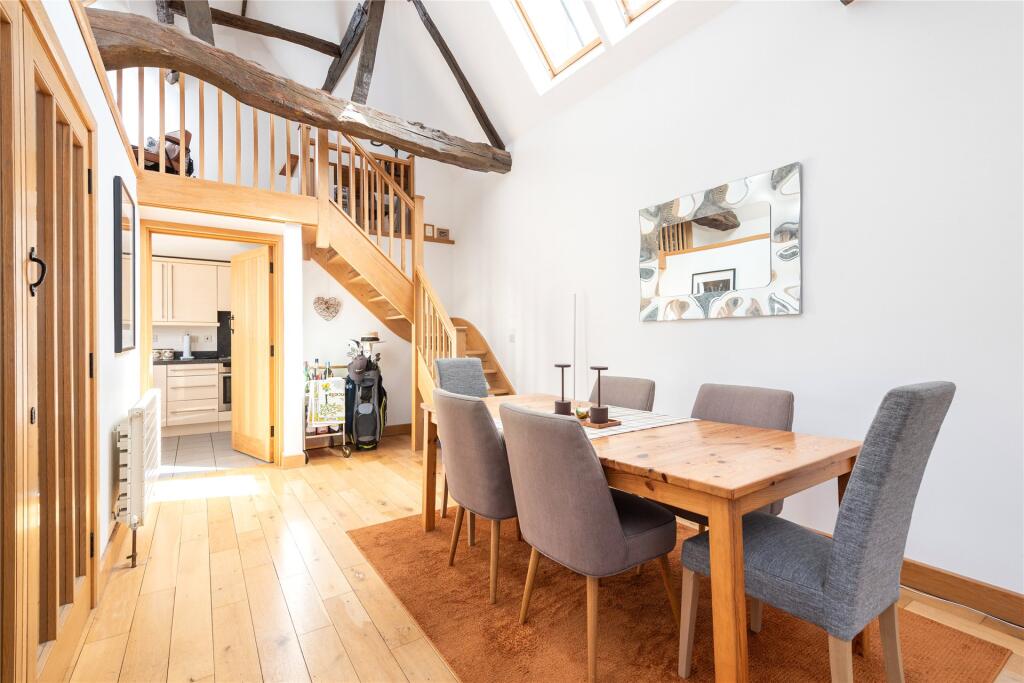 House in North Hertfordshire, Hertfordshire - View 3