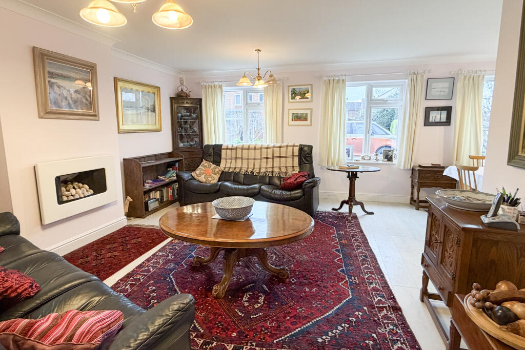 Haddenham, Buckinghamshire, HP17 photo 2