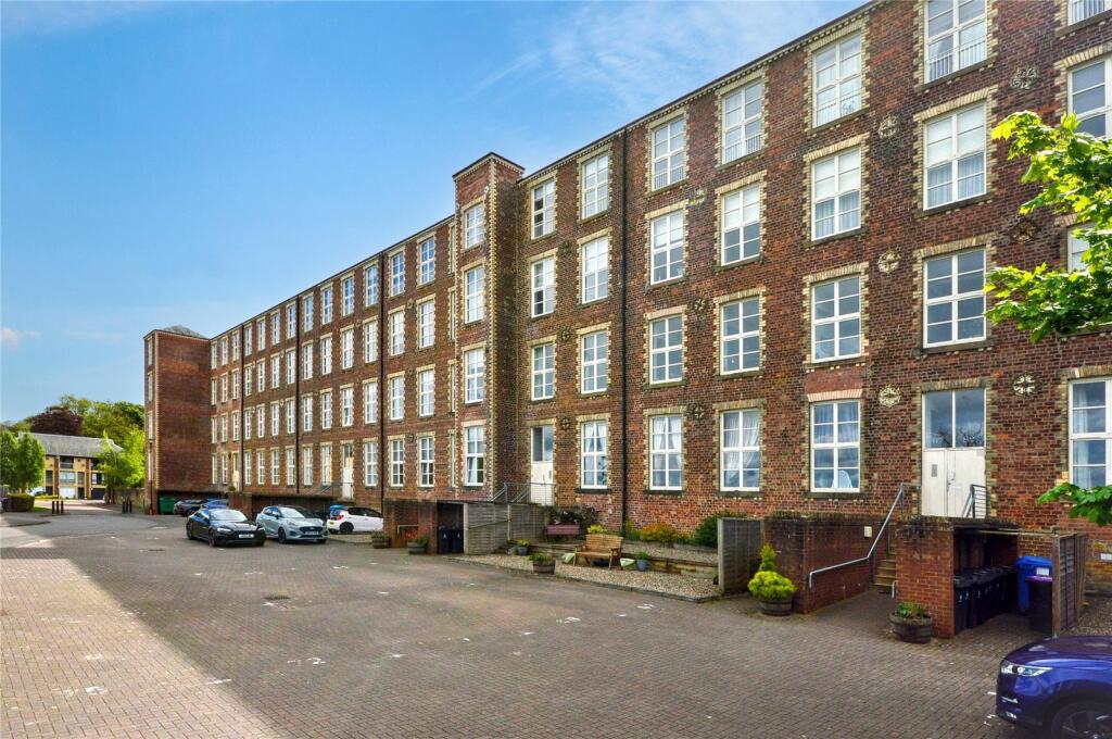 Main image of property: Woolcarder's Court, Cambusbarron, Stirling, Stirlingshire, FK7