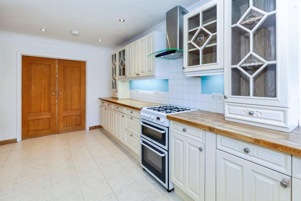 House in Marlow, Buckinghamshire - View 5