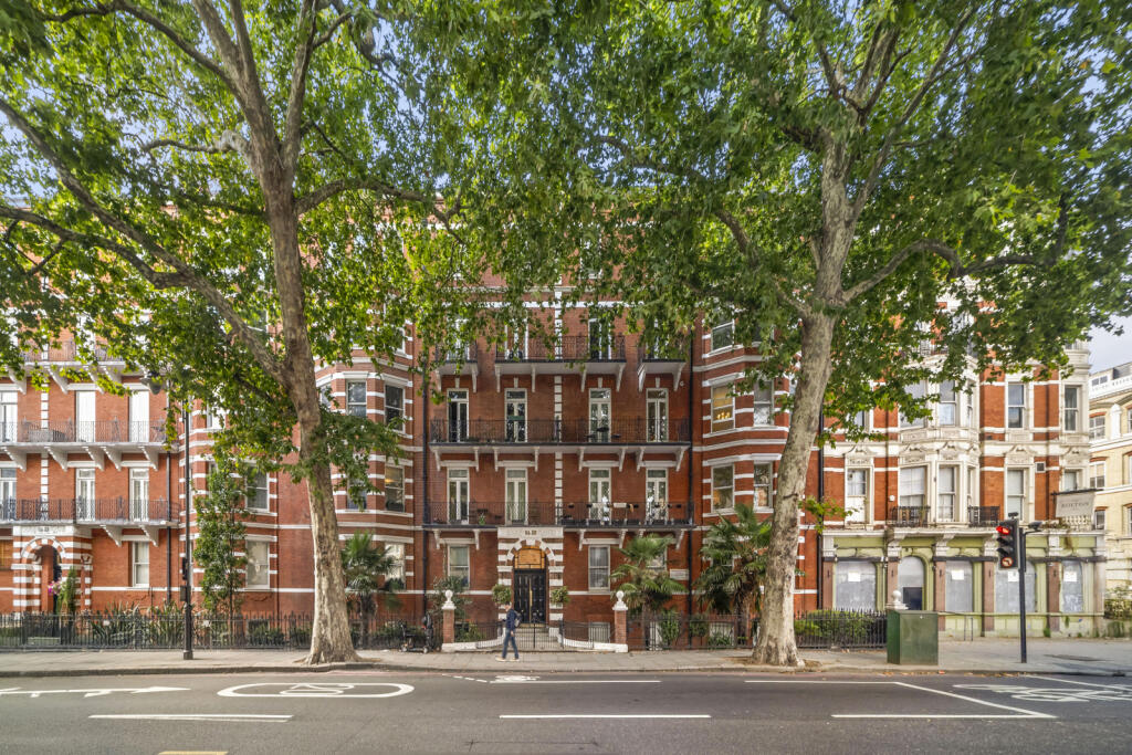 Apartment in London - View 2