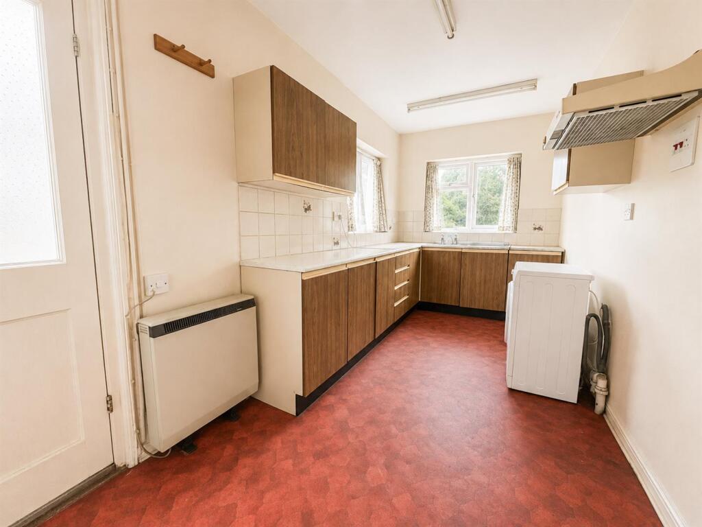 House in Wealden, Heathfield and Waldron - View 5