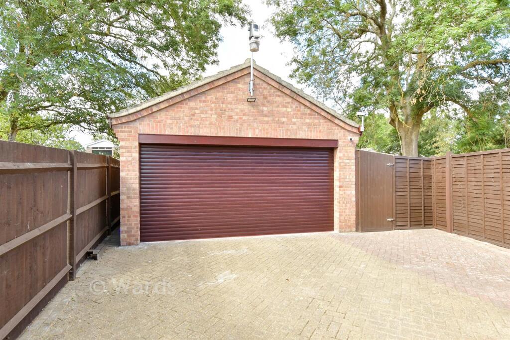 House in Tonbridge - View 2