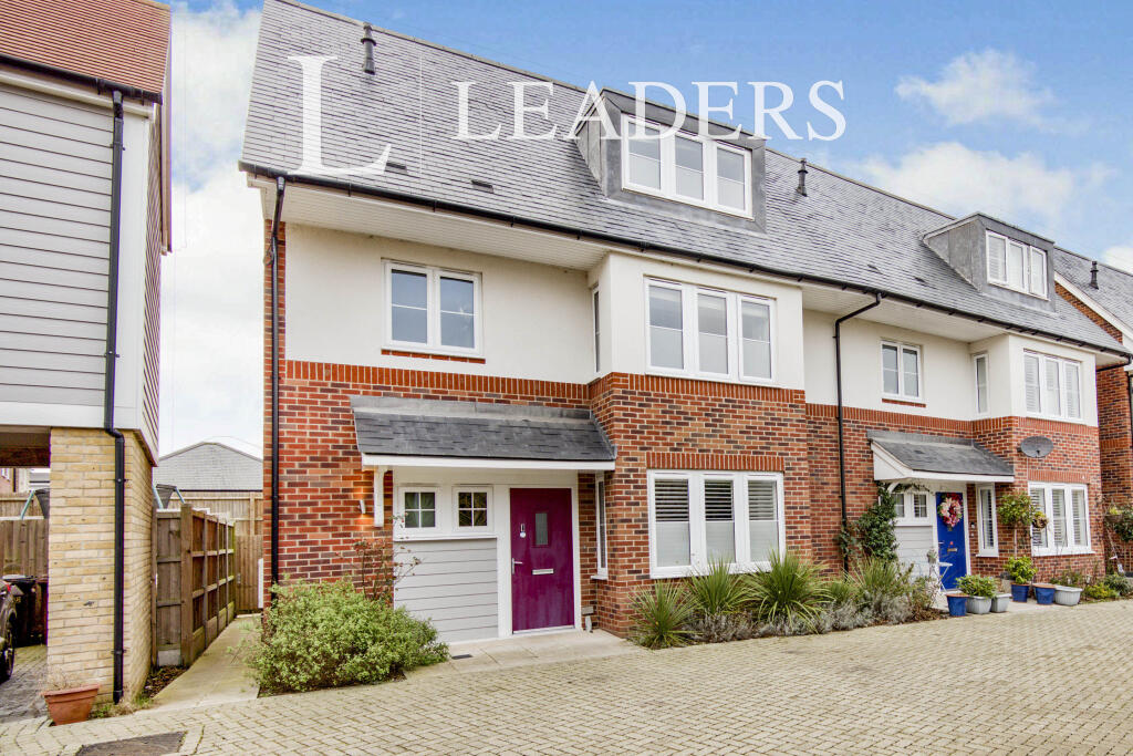 Main image of property: Ashford Place, Broomfield, Chelmsford, CM1