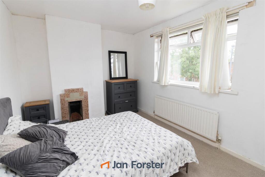 House in North Tyneside, Seaton Forrest, Seaton Burn - View 5