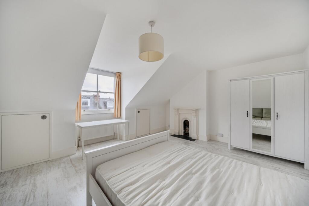 Main image of property: Terrapin Road, London, SW17