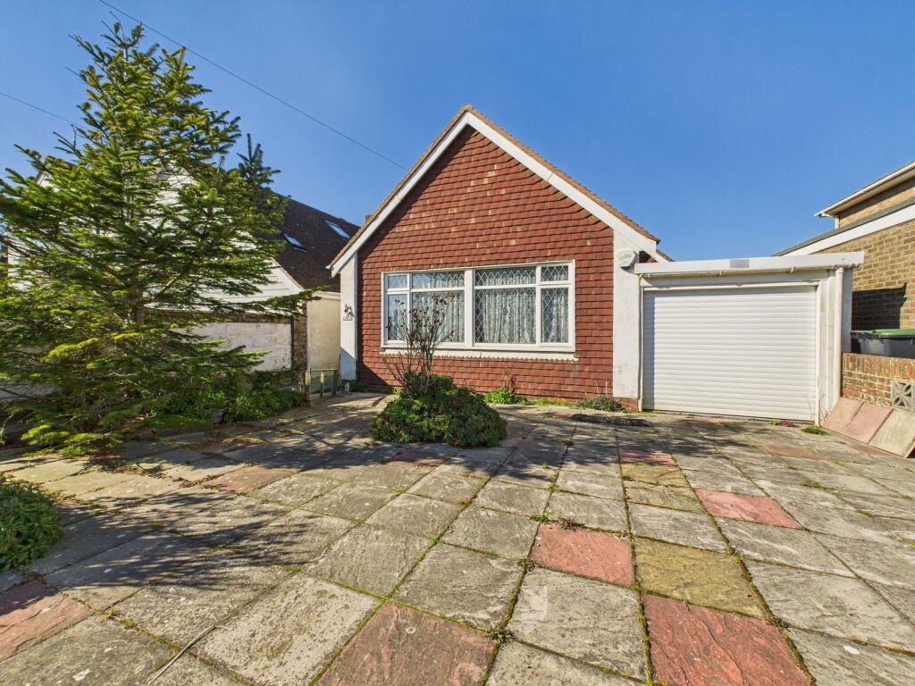 Main image of property: Brighton Road, Lancing, BN15 8JP