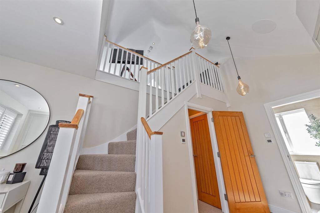 Additional image 18 of Selwyn Crescent, Ellenbrook