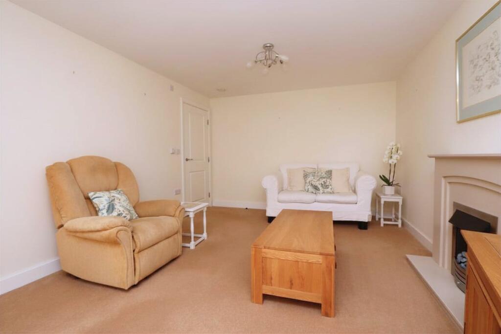 Apartment in Stockport - View 5