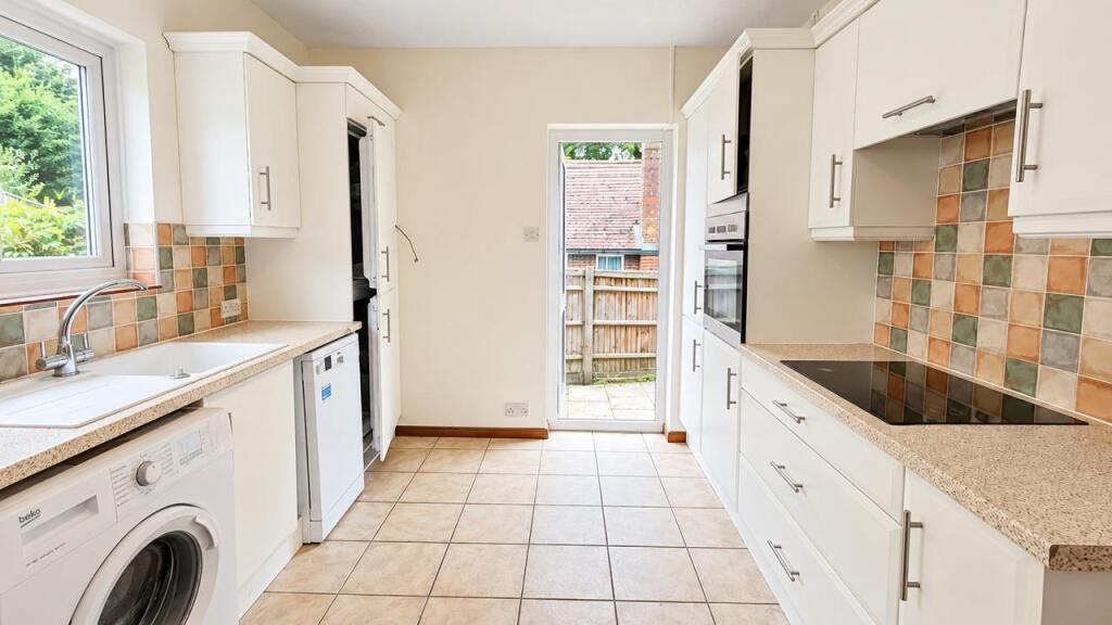 House in Tonbridge - More