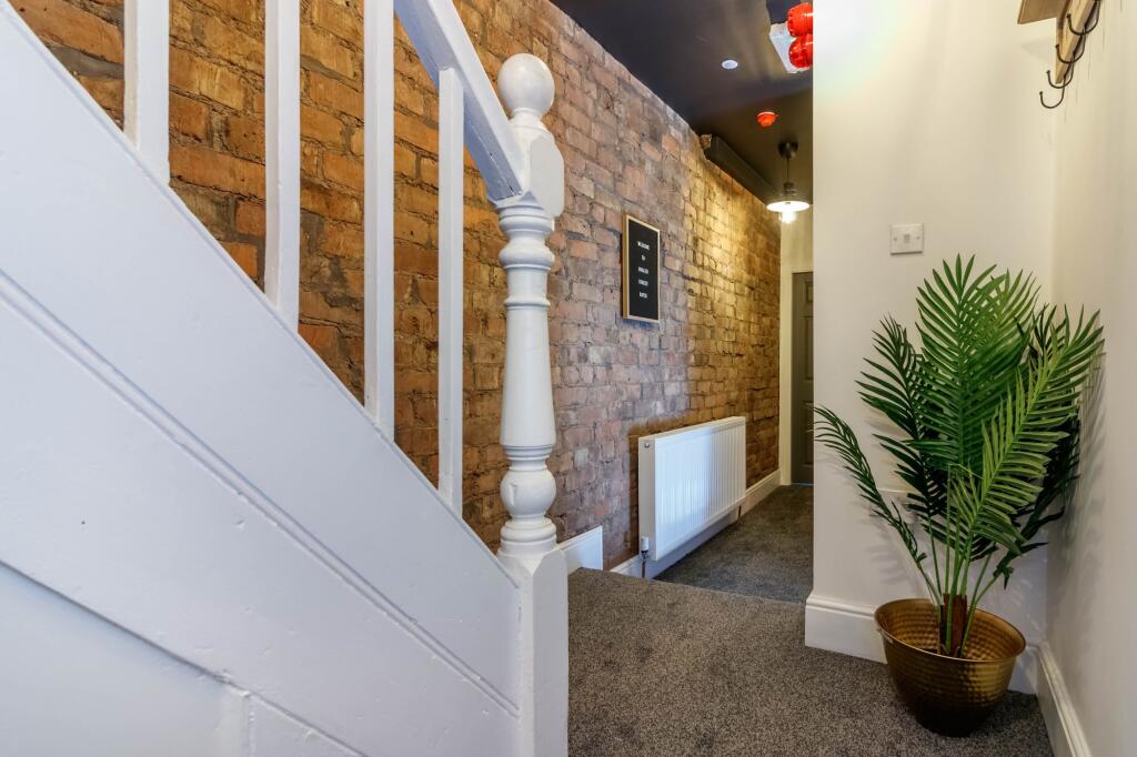 1 bedroom house share for rent