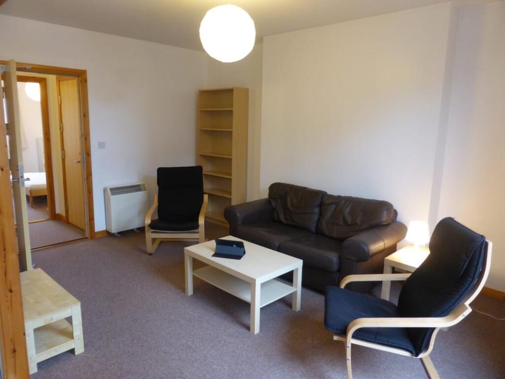Urquhart Road, Aberdeen, AB24 photo 3