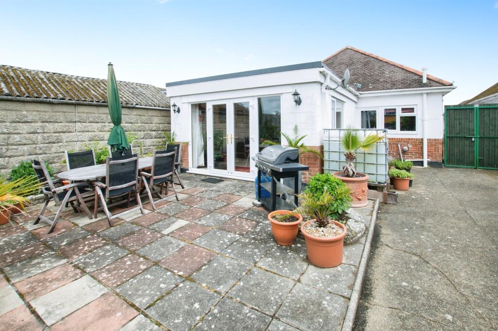 Durdells Avenue, Bournemouth