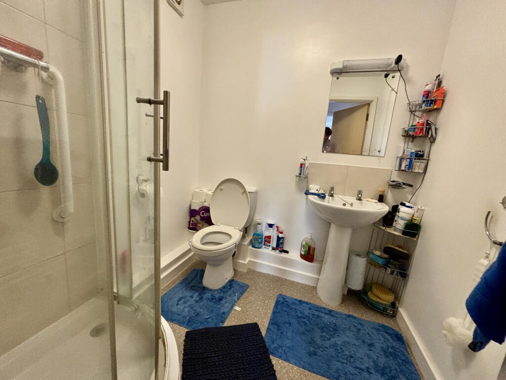 Apartment in Truro - More