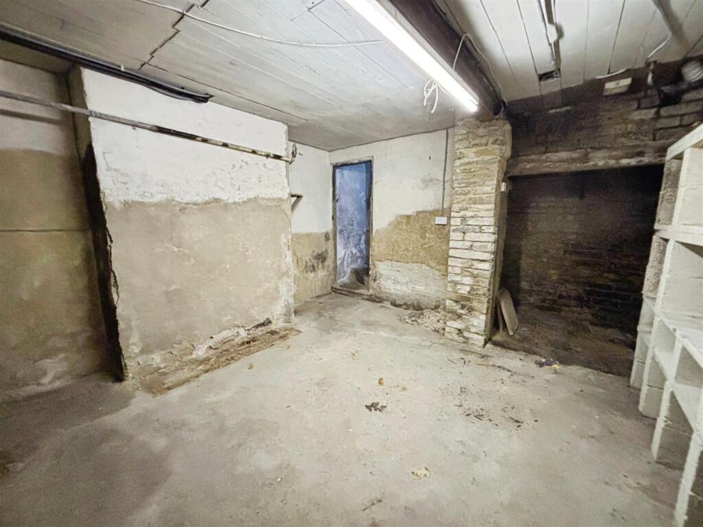 Additional image 10 of Wakefield Road, Bradford, BD4 7NB