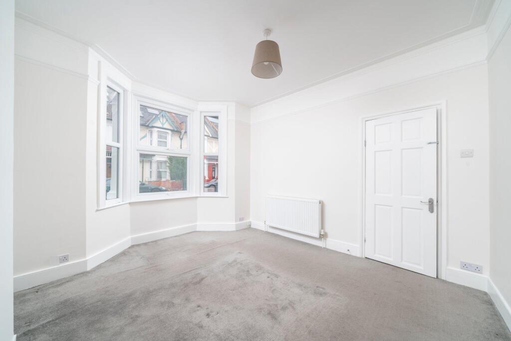 House in London - View 3