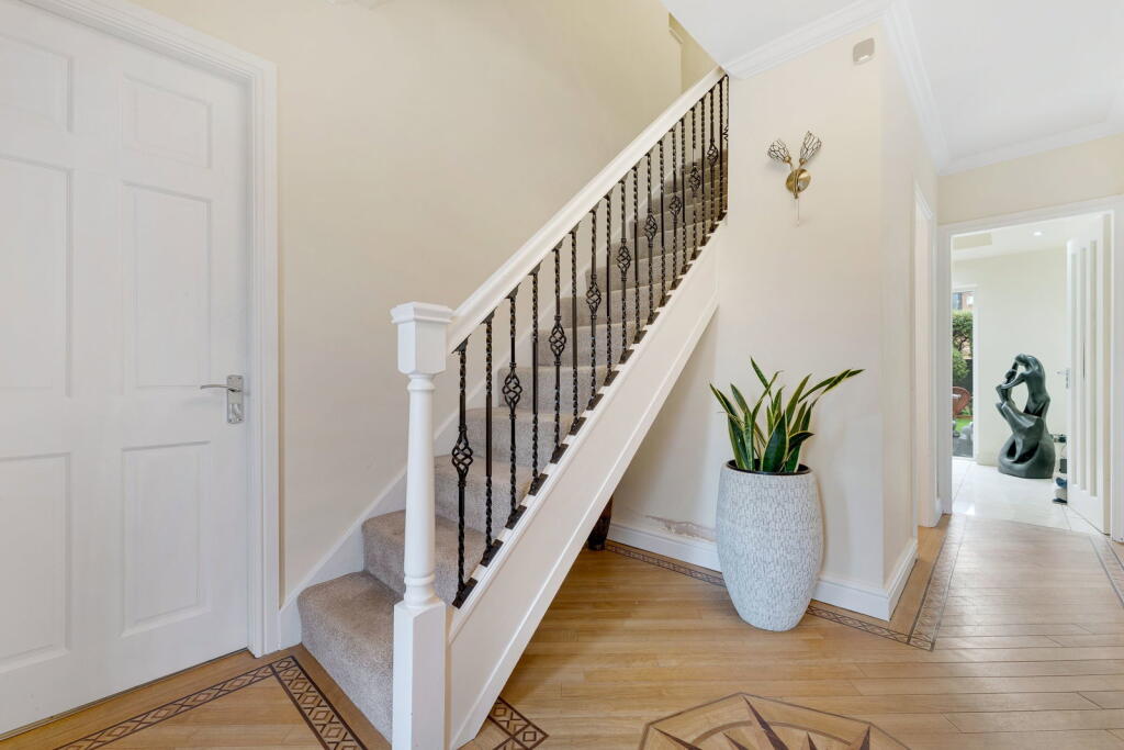 House in Wigan, Greater Manchester - View 4