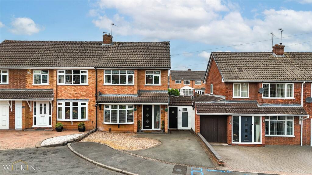 Main image of property: Berwyn Way, Nuneaton, Warwickshire, CV10