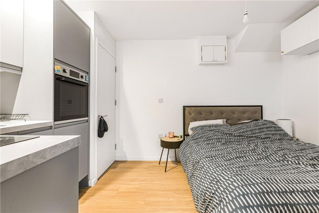 Main image of property: The Flat, 37 Mill Street, Eynsham, Witney, OX29