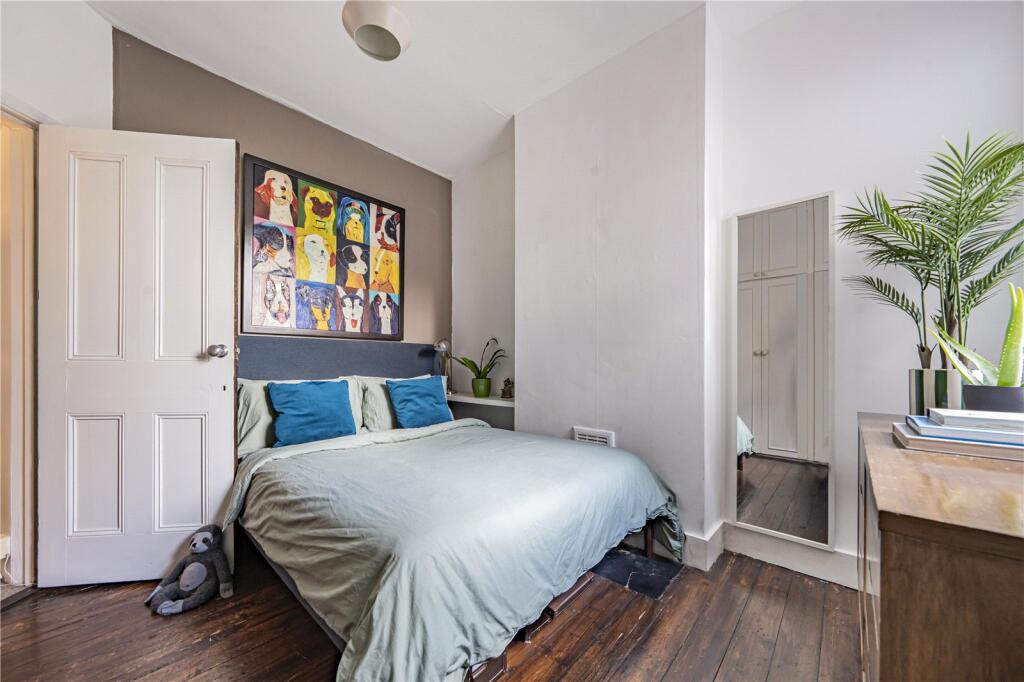 Apartment in Twickenham - More