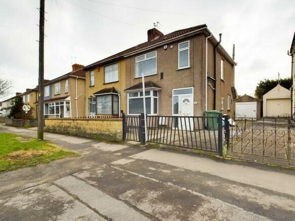 3 bedroom semi-detached house for rent