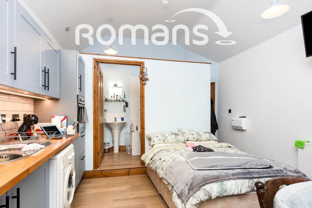 Main image of property: Upper Hale Road, Farnham, GU9