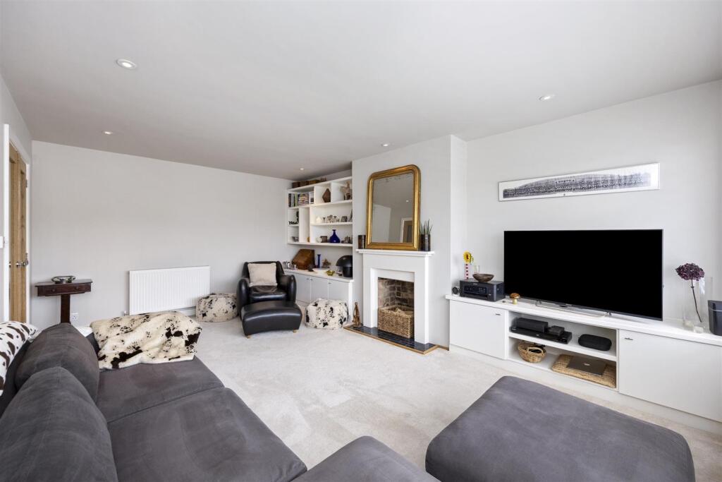 Mill Rise, Westdene, Brighton - View 5