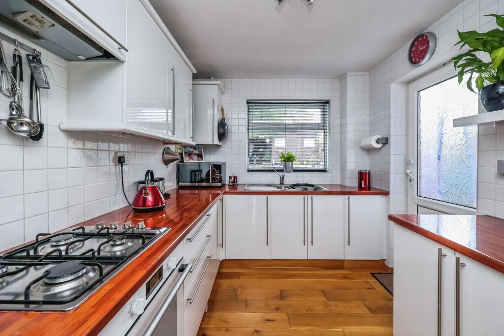 Pingle Crescent, Nottingham, NG5 - View 3