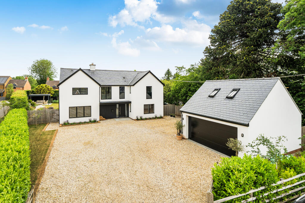 Main image of property: Chapmans Lane, Deddington, OX15