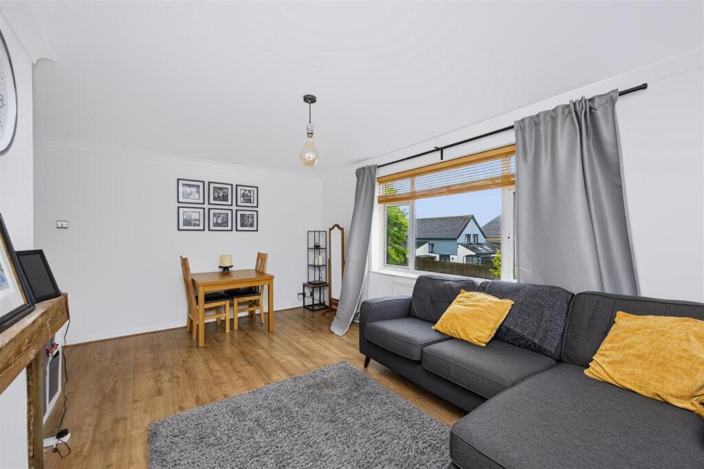 Meadway Court, Southwick, Brighton - View 5
