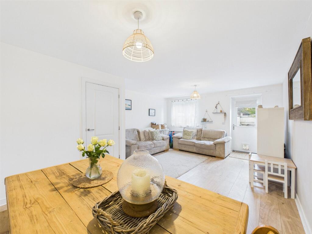 Marryat Way, Bransgore, Christchurch, Dorset, BH23 photo 4